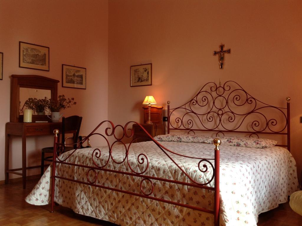 Villa La Romita Ospitalita Rurale Familiare Montisi Habitación foto