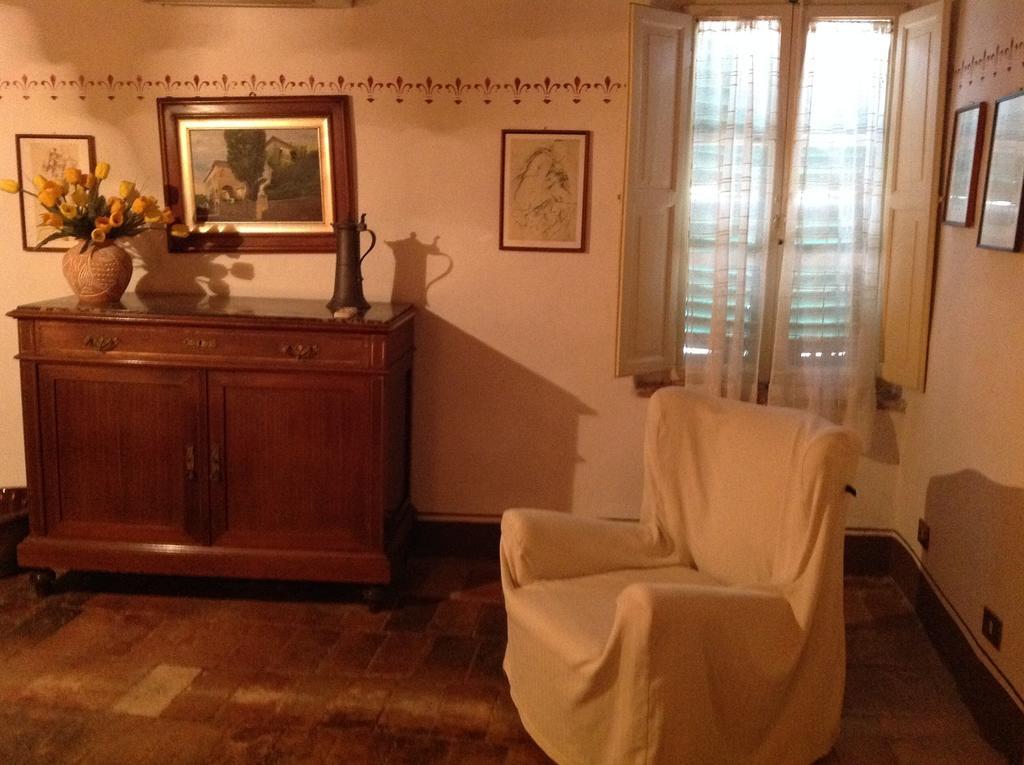 Villa La Romita Ospitalita Rurale Familiare Montisi Habitación foto