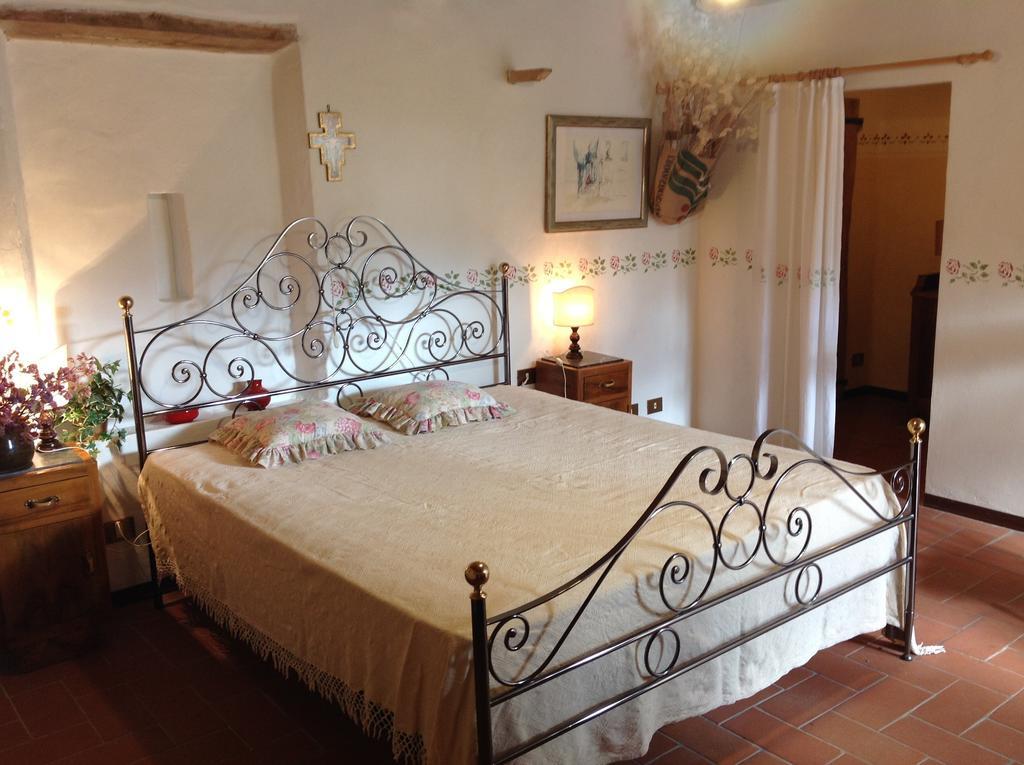Villa La Romita Ospitalita Rurale Familiare Montisi Habitación foto